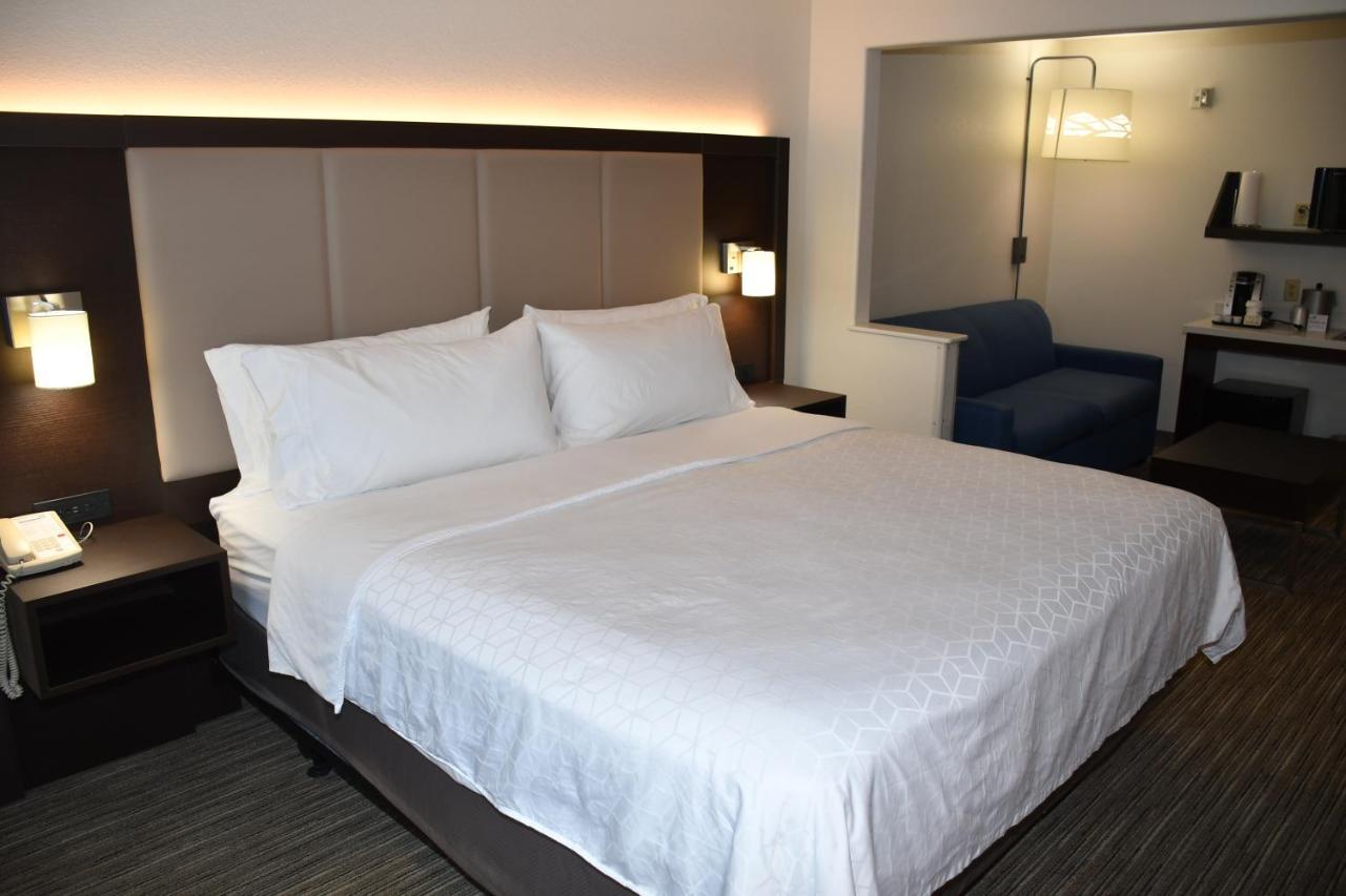 Holiday Inn Express Hotel & Suites Evanston By Ihg Eksteriør bilde